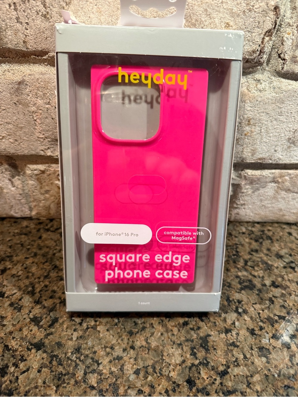 heyday Square Edge iPhone 16 Pro Case - Hot Pink